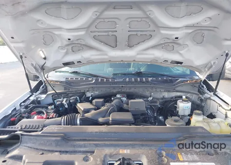 2021 Ford F-250 Xl z USA, uszkodzony, nr VIN 1FTBF2A60MED73229